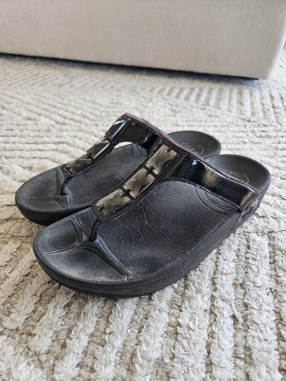 Fitflop Black T-Strap Comfort Sandals Size 6